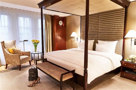 Hotel Adlon offers